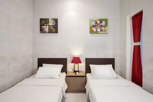 Deluxe, Twin Beds, Pool Side، Angkul Angkul Beach Inn Kuta 2/9