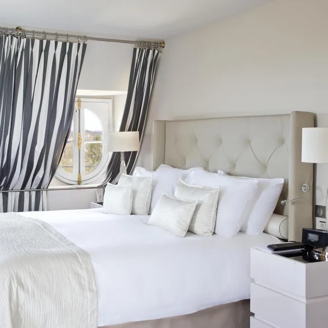 Palace, 5 Star, Suite, King Bed, Castle View، Waldorf Astoria Versailles Trianon Palace 3/3