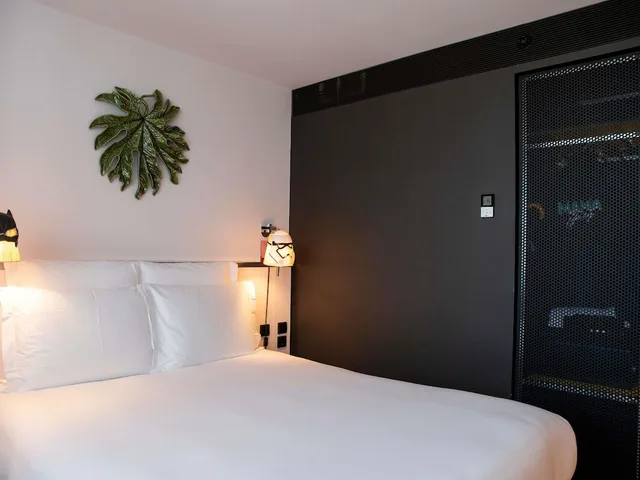 Mama, Medium, 2 Queen Beds, Mama Shelter Lisboa 3/6