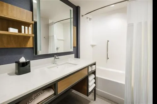 غرفة بسرير كوين، Hilton Garden Inn Sunnyvale 1/1
