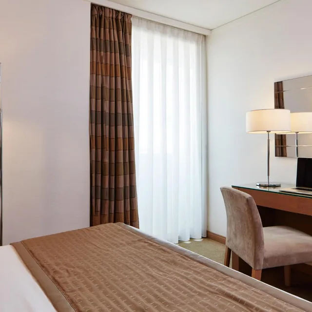 غرفة سوبيريور بسرير مزدوج أو سريرين منفصلين بإطلالة على المدينة، Galaxy Hotel Iraklio 5/8