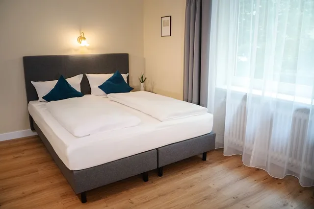 غرفة قياسية بسرير كوين، Acanthushotel Munich 8/10