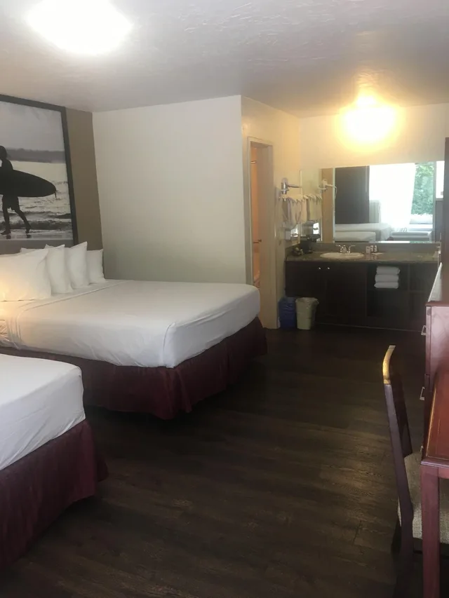 غرفة بسريرين كوين، Kings Inn Anaheim 3/10
