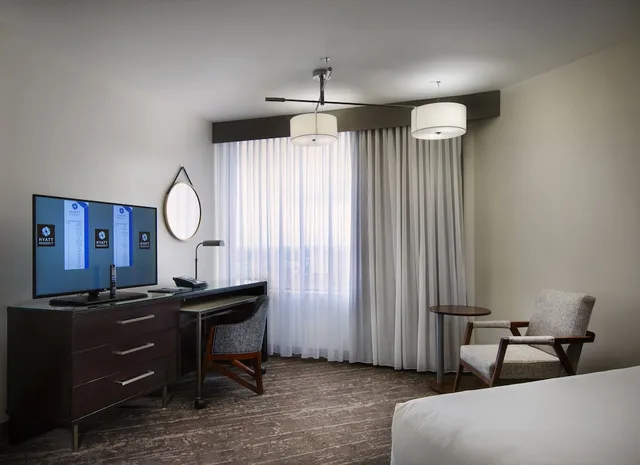 غرفة بسرير كينج لذوي الإعاقة، Hyatt Regency Indianapolis 5/9