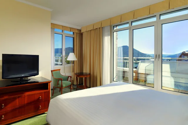 غرفة بسريرين منفصلين بإطلالة، HEIDELBERG MARRIOTT HOTEL 3/6