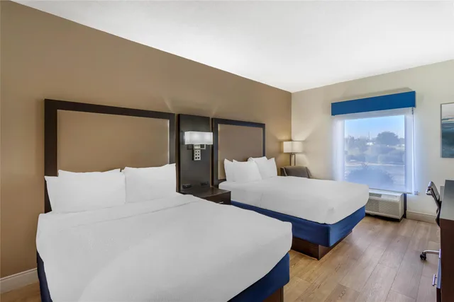 غرفة بسريرين كوين، Best Western Plus Madison Inn 1/6
