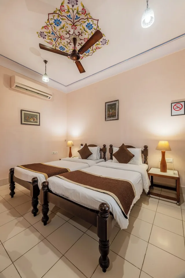 1 Bedroom, Deluxe, Twin Beds, Balcony, Courtyard Area، SURYAA VILLA JAIPUR A CLASSIC HERITAGE HOTEL 7/10