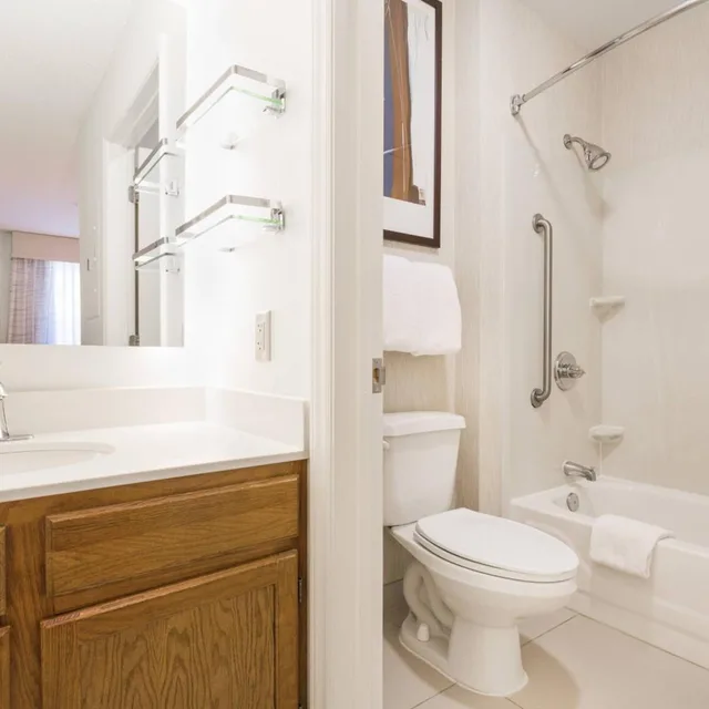 Studio, King Bed, Sofa, Bathtub, Large, Accessible, Residence Inn Cleveland Independence 2/4