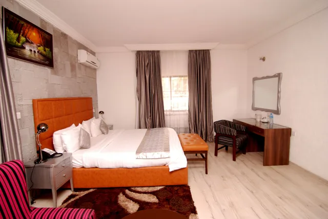 Deluxe, King Bed, Sun Heaven Hotel & Resort Abuja 1/3