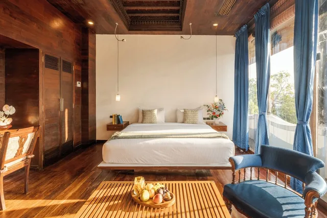 بنتهاوس بسرير كوين، Le Duplex 3/10