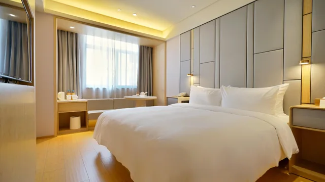 Superior, Double Bed, Ji Hotel (Shanghai Hongqiao National Exhibition and Convention Center Huaxiang Road) 1/5