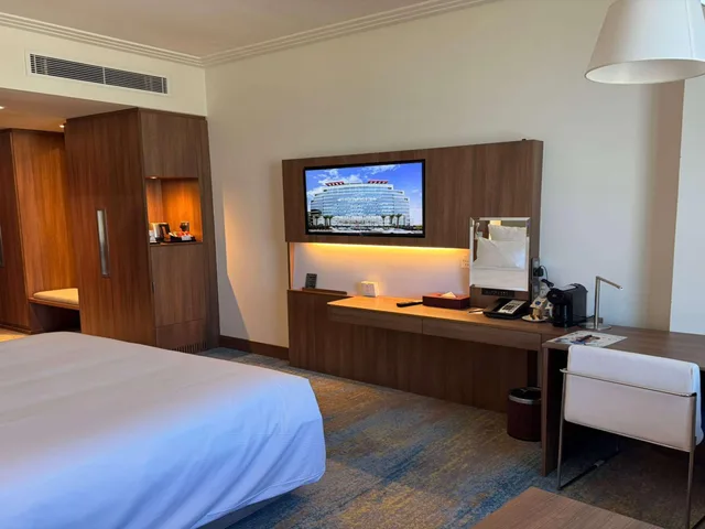 غرفة سوبيريور بسرير مزدوج بإطلالة على البحر، نوفوتيل جازان(Novotel Jazan Hotel) 7/10