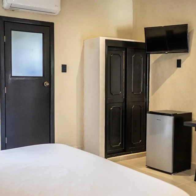 Room, King Bed, Balcony, SUITE HOTEL MARIA DE LA LUZ 10/10