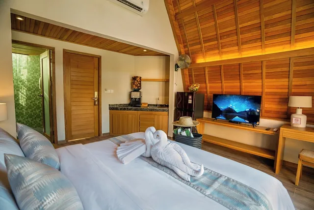 غرفة بريميير بسرير كينج، Abian Klumpu Villa & Spa Sanur Bali 1/8