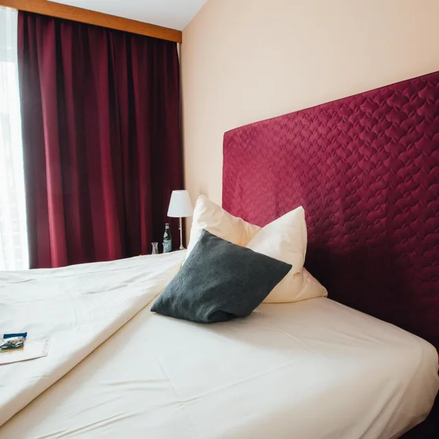 غرفة بريميوم بسرير مزدوج، HK Hotel Dusseldorf City 5/8
