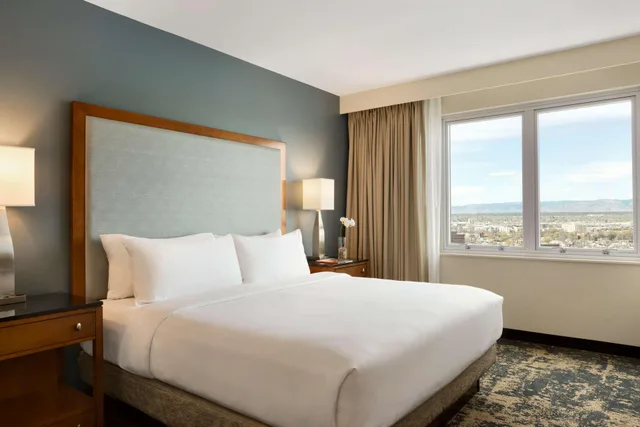 جناح بسرير كينج بإطلالة على الجبل بغرفتين، Embassy Suites By Hilton Denver Downtown Convention Center 2/4