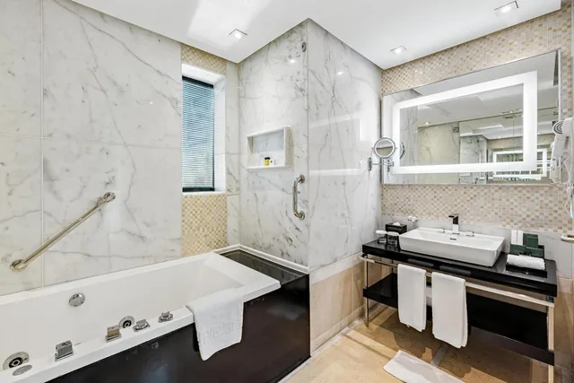 Superior, King Bed, Sea View, City Tower, The Venue Jeddah Corniche 5/5