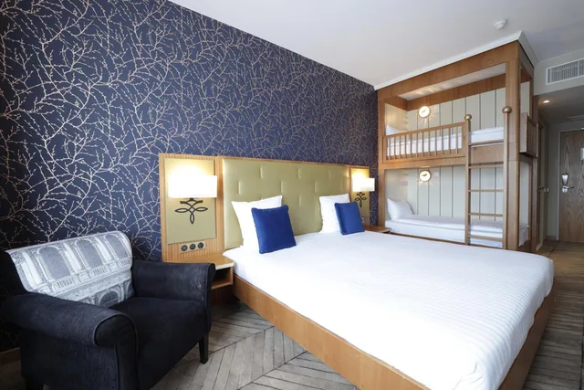 Family, 1 Double and 2 Bunk Beds, Bunk Beds، Dream Castle Hotel 4/5