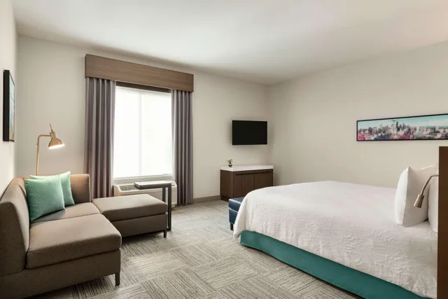 غرفة ديلوكس لذوي الإعاقة، Hilton Garden Inn Seattle Airport 1/2