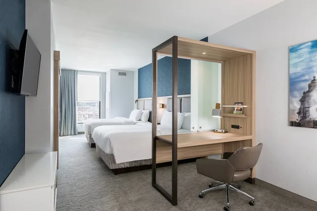 جناح بسريرين كوين مع أريكة لذوي الإعاقة، SpringHill Suites by Marriott St. Paul Downtown 5/5