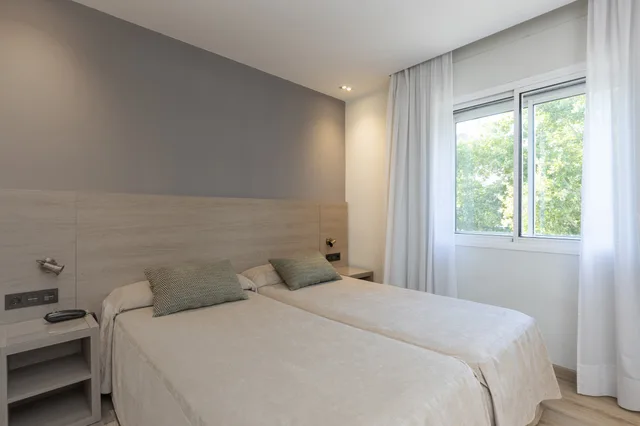 Room, Twin Beds, Casanova 4/10