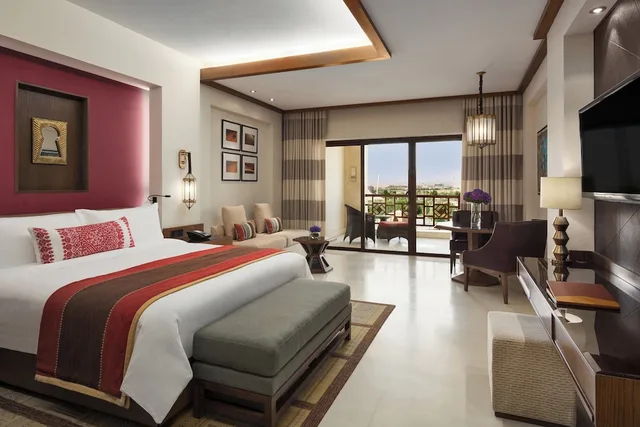غرفة بريميوم بسرير فردي، منتجع وسبا درة الرياض(InterContinental Durrat al Riyadh Resort & Spa by IHG) 2/7