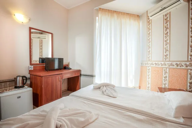 غرفة اقتصادية بسرير مزدوج أو سريرين منفصلين، LOTOS HOTEL 4/6