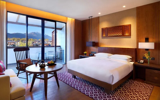 غرفة بسرير كينج بإطلالة على الجبل، Jinmao Purelax Lijiang, The Unbound Collection By Hyatt 1/2