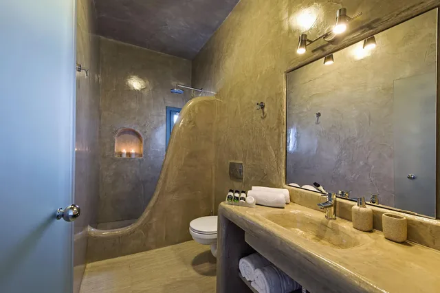 جناح جونيور، Alizea Villa 5/5