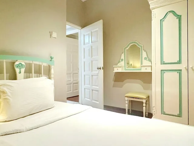 جناح ديلوكس بسرير كوين وسرير فردي بـ3 غرف نوم، Century Bay Private Residences 4/7