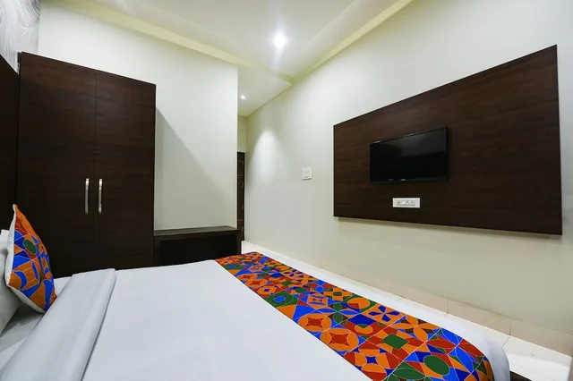 OYO Rooms Railway Station Exit Gate, Amritsar 32/60