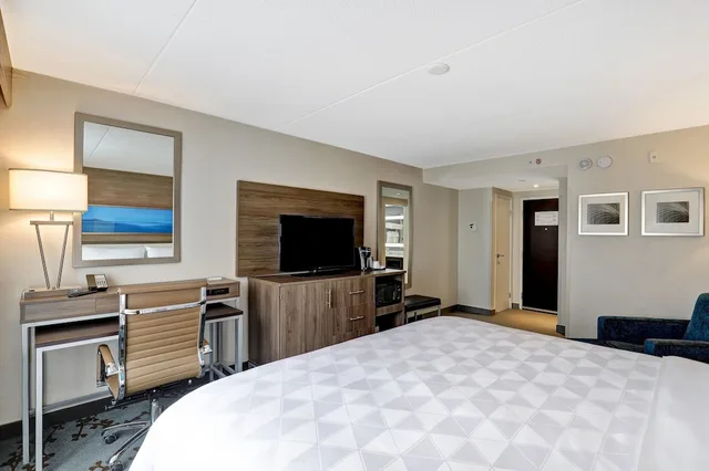 غرفة قياسية بسرير فردي، Holiday Inn Mississauga Toronto West 4/6