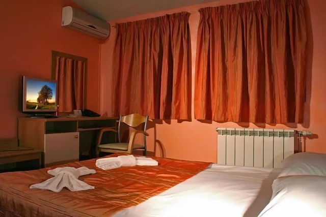 غرفة مفردة، Brod Hotel 9/20