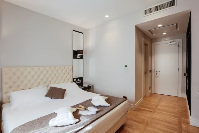غرفة ديلوكس بسرير مزدوج، FLORIS HOTEL 1/10