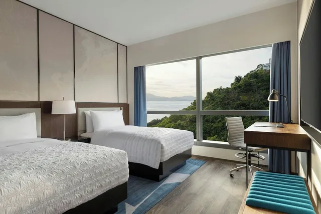 Room, Twin Beds, Side Ocean View، Le Meridien Cyberport Hotel 5/7