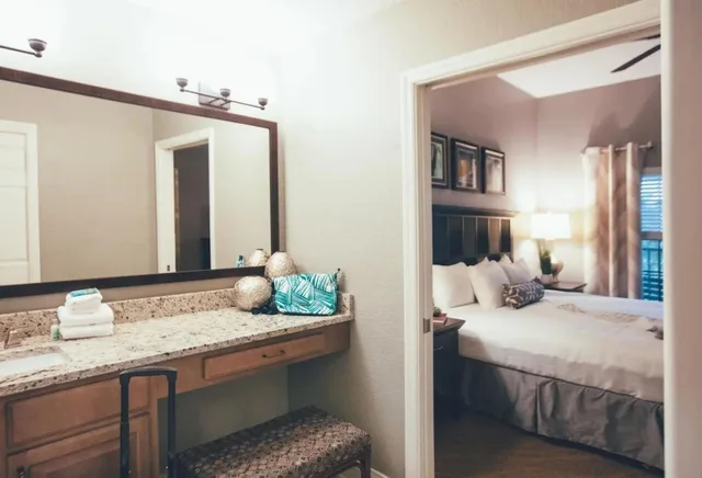 فيلا بسرير كينج بغرفة نوم واحدة مع أريكة، Holiday Inn Club Vacations at Orange Lake Resort 2/2