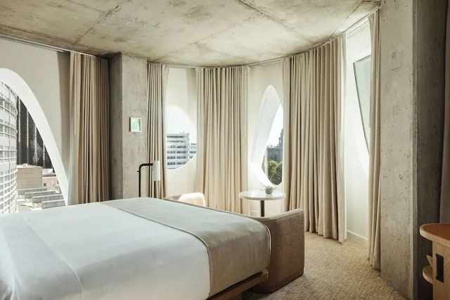 Capital, Studio, Suite, King Bed، Populus Hotel 1/4