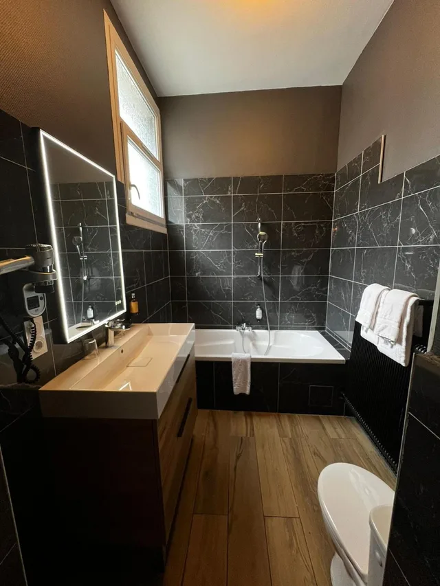 غرفة كومفورت ثلاثية، Hotel Saint Julien 6/6