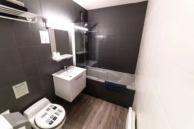 غرفة رباعية بأربعة أسرّة، CITOTEL FURANIA 4/4