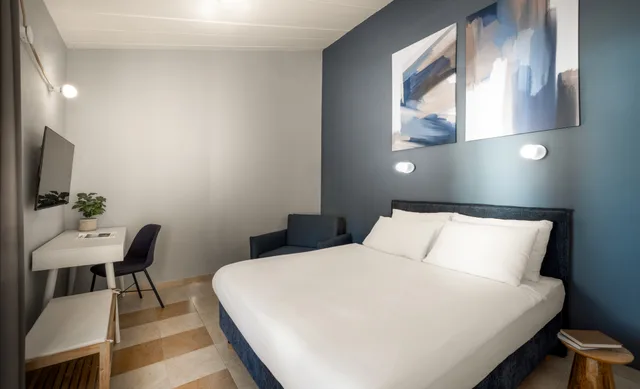 غرفة قياسية بسرير مزدوج مع سرير إضافي، Maistra Select Amarin Resort 1/4