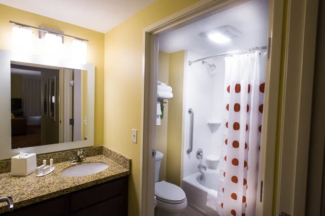 استوديو بسرير كينج مع أريكة، TOWNEPLACE SUITES ROSWELL 6/7