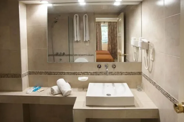 غرفة بسريرين منفصلين، Carollo Hotel 3/3