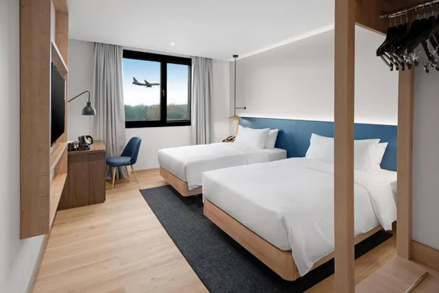 غرفة قياسية مفردة بسرير مزدوج، Hilton Garden Inn Bucharest Airport 1/2