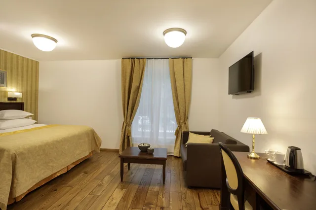 Zen, Twin Beds, Hot Tub، The von Stackelberg Hotel Tallinn 4/6