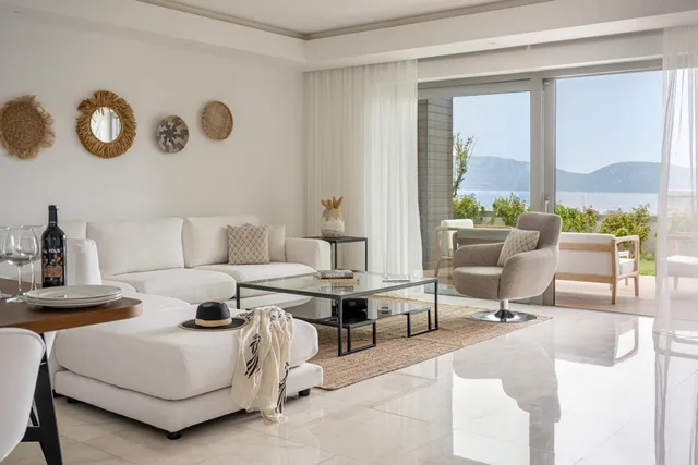 جناح بإطلالة على البحر بـ3 غرف نوم مع أريكة، METT Hotel & Beach Resort Bodrum 2/2