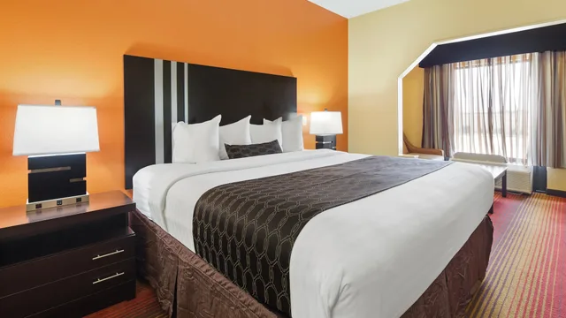 Standard, King Bed, Accessible, Best Western Inn Monroeville AL 3/5