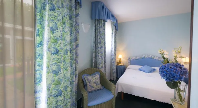 Superior, Double Bed, Relais Leon D'oro 1/1