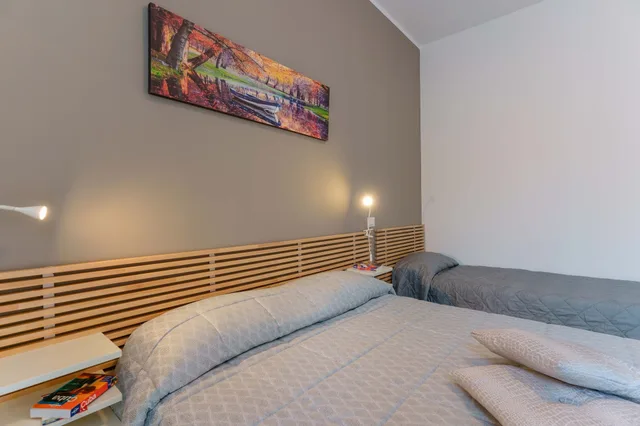 Room, Triple, 1 Queen and 1 Single Bed, B And B Bentivogli 4/6