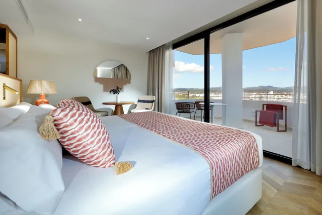 غرفة ديلوكس بإطلالة على البحر مفردة بسرير مزدوج، TRS Ibiza Hotel - Adults Only 1/5