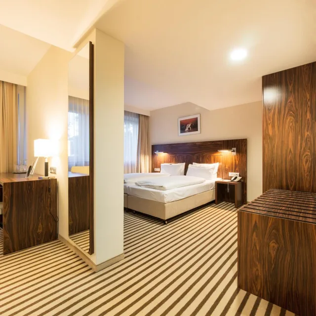 Courtyard, Premium، Hotel an der Oper 3/10